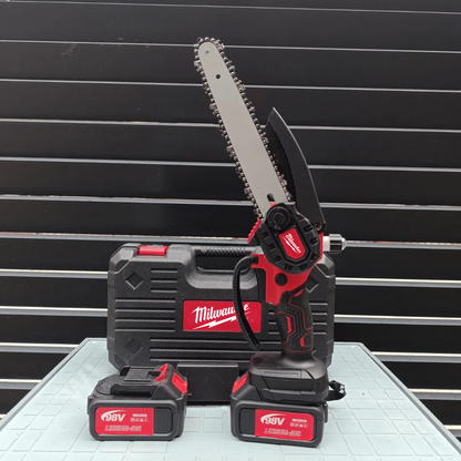 MILWAUKEE AKU MOTORKA 20cm / AKU PILA SA PODMAZIVANJEM